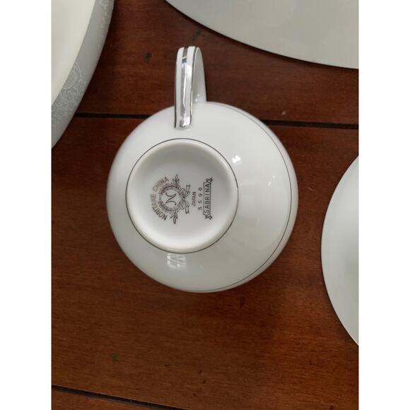 Elegant Noritake Greenbriar Fine China Set new with tags on most every piece. - Picture 3 of 9